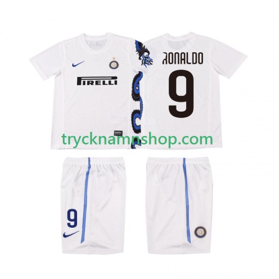 Inter Milan Ronaldo 9 2010 2011 Tröja Retro 2:a Matchställ Barn Kortärmad