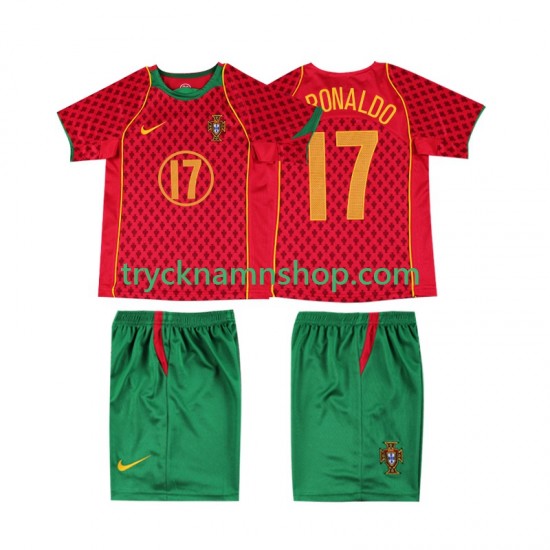 Portugal Cristiano Ronaldo 17 2004 Tröja Retro 1:a Matchställ Barn Kortärmad