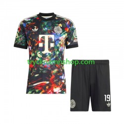 FC Bayern München Alphonso Davies 19 Oktoberfest 2026-2027 Tröja 1:a Matchställ Barn Kortärmad